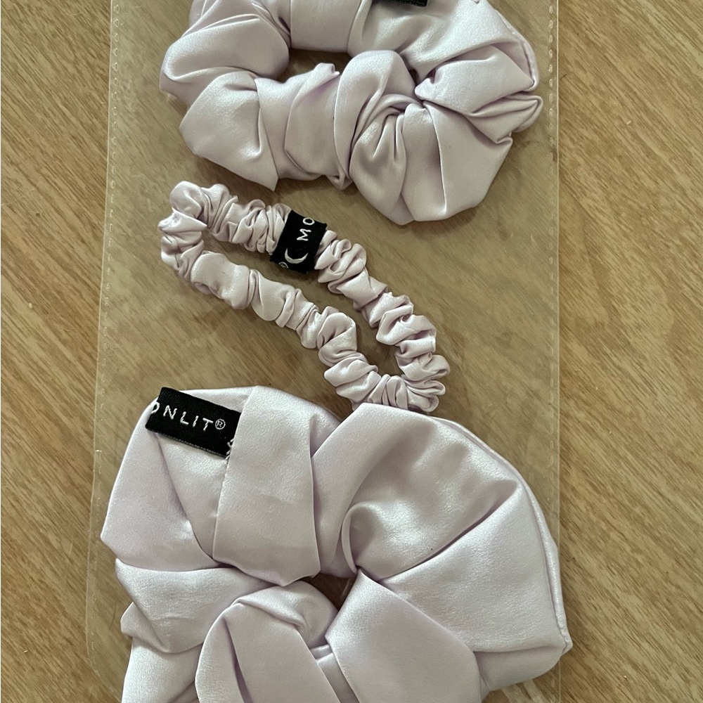 Moonlit Mulberry Silk Scrunchie Set Light Purple